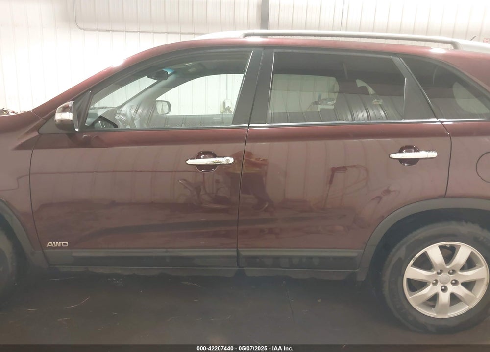 2013 KIA SORENTO VIN: 5XYKTCA67DG358393