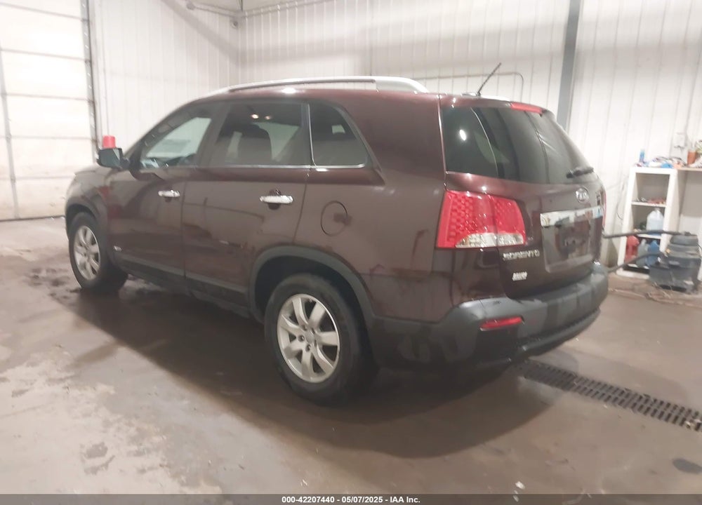 2013 KIA SORENTO VIN: 5XYKTCA67DG358393