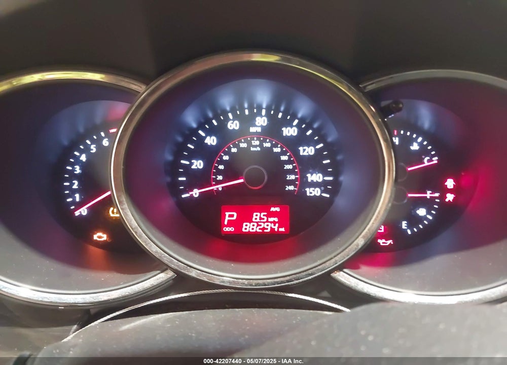 2013 KIA SORENTO VIN: 5XYKTCA67DG358393
