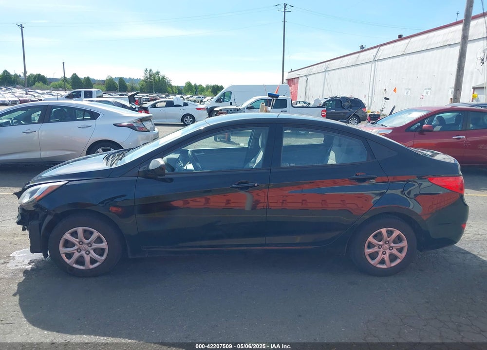 2013 HYUNDAI ACCENT VIN: KMHCT4AE9DU352588