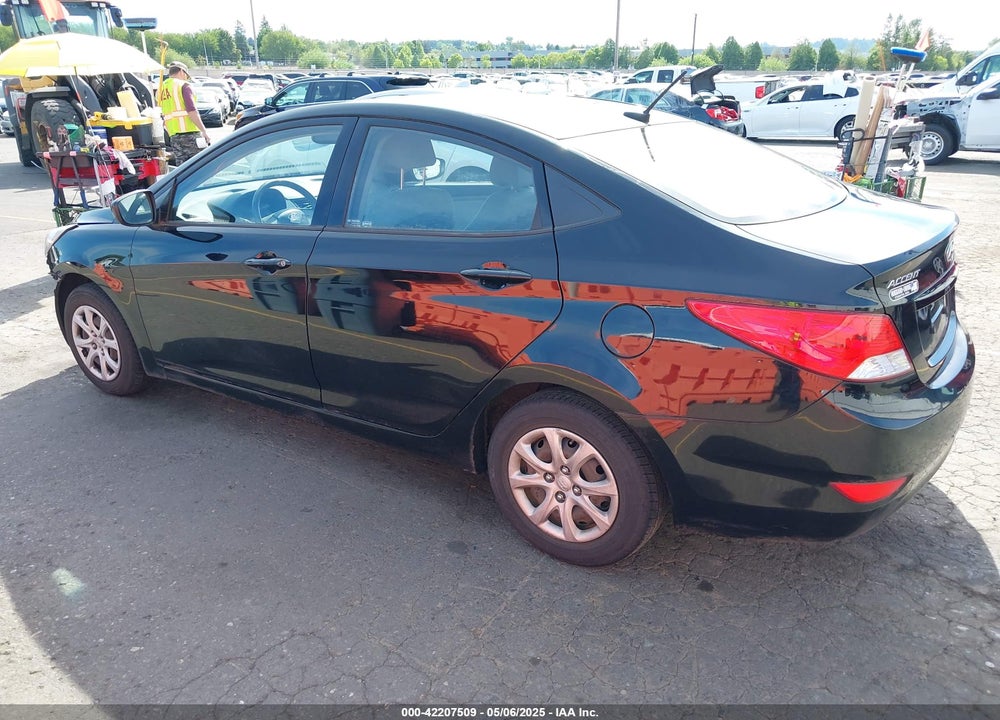 2013 HYUNDAI ACCENT VIN: KMHCT4AE9DU352588