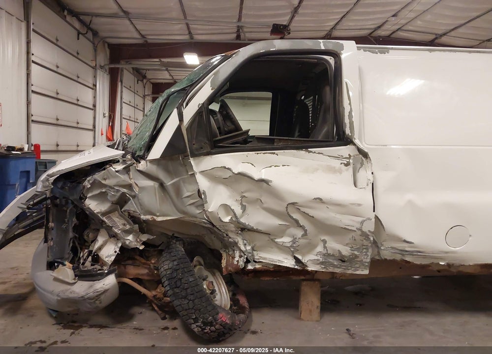 2002 CHEVROLET EXPRESS VIN: 1GCHG35R421191281