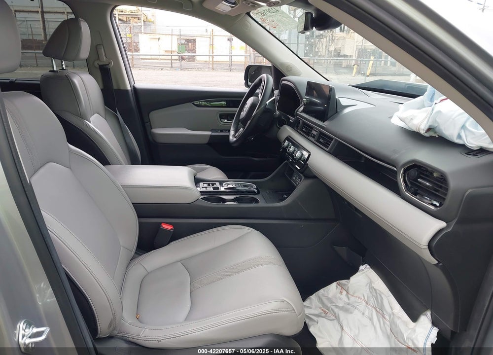2025 HONDA PILOT VIN: 5FNYG1H45SB028702