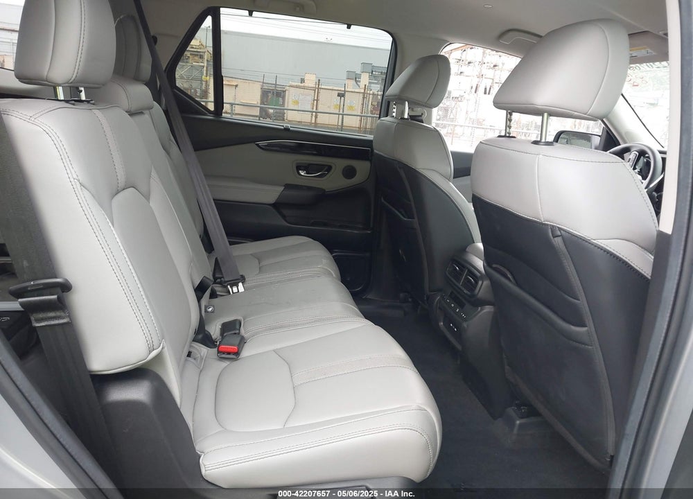 2025 HONDA PILOT VIN: 5FNYG1H45SB028702