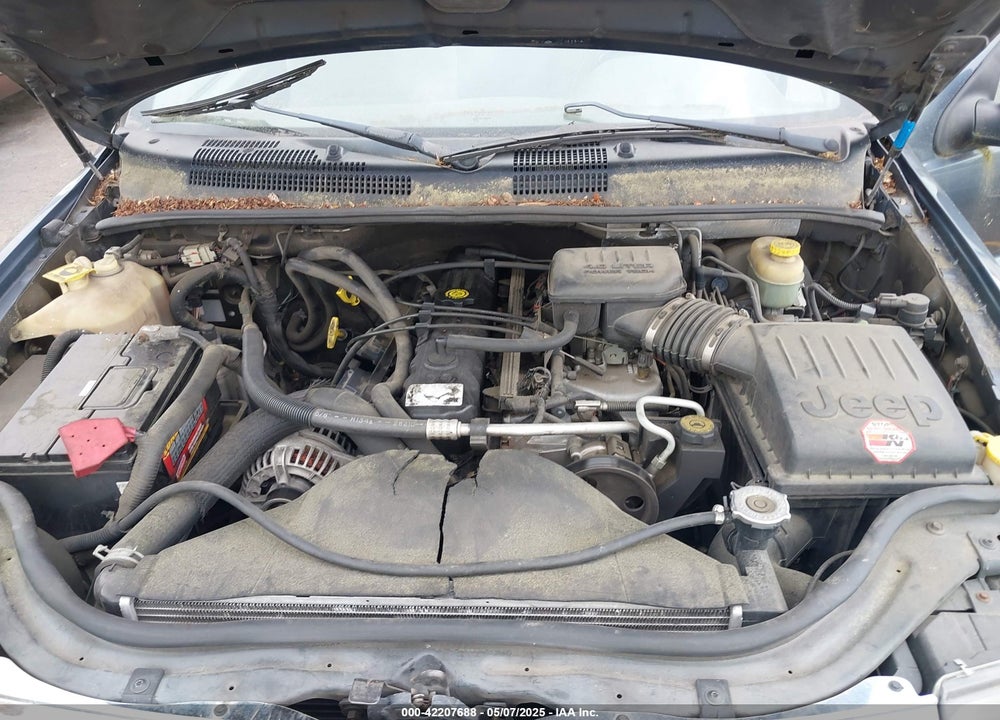 2002 JEEP GRAND CHEROKEE SPORT VIN: 1J4GW38S52C160021