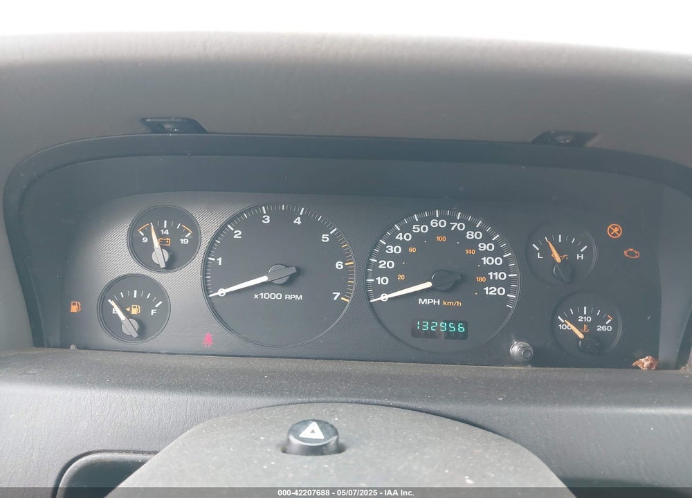 2002 JEEP GRAND CHEROKEE SPORT VIN: 1J4GW38S52C160021
