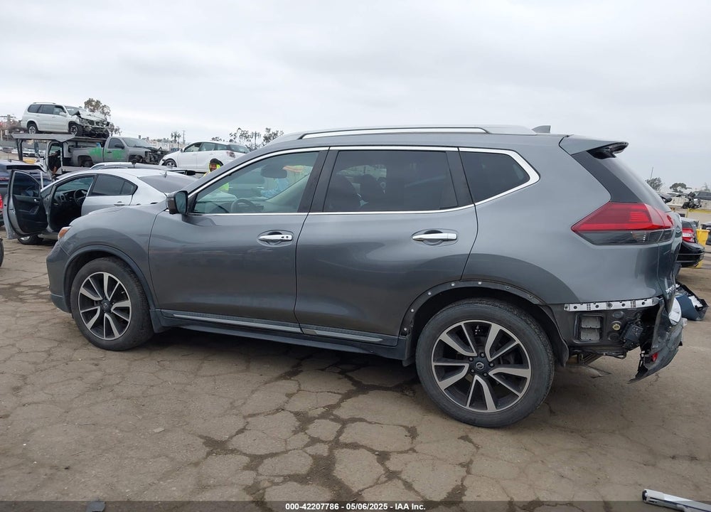 2020 NISSAN ROGUE SL FWD VIN: 5N1AT2MT5LC738113