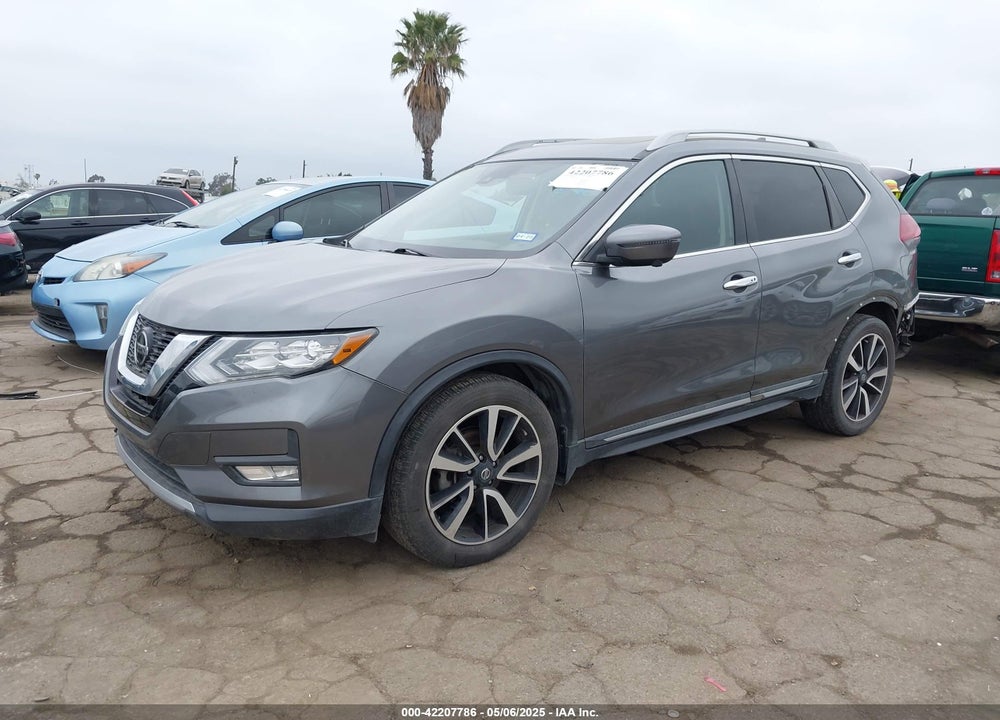 2020 NISSAN ROGUE SL FWD VIN: 5N1AT2MT5LC738113