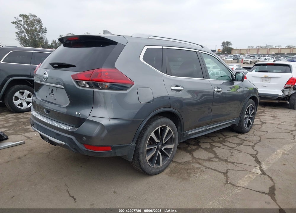 2020 NISSAN ROGUE SL FWD VIN: 5N1AT2MT5LC738113