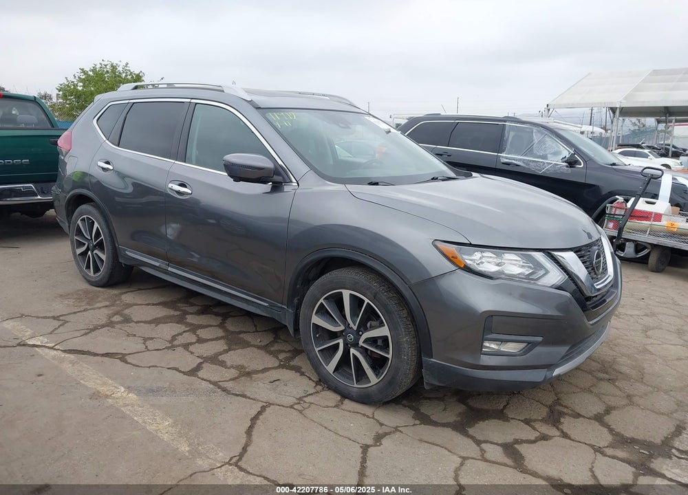 2020 NISSAN ROGUE SL FWD VIN: 5N1AT2MT5LC738113
