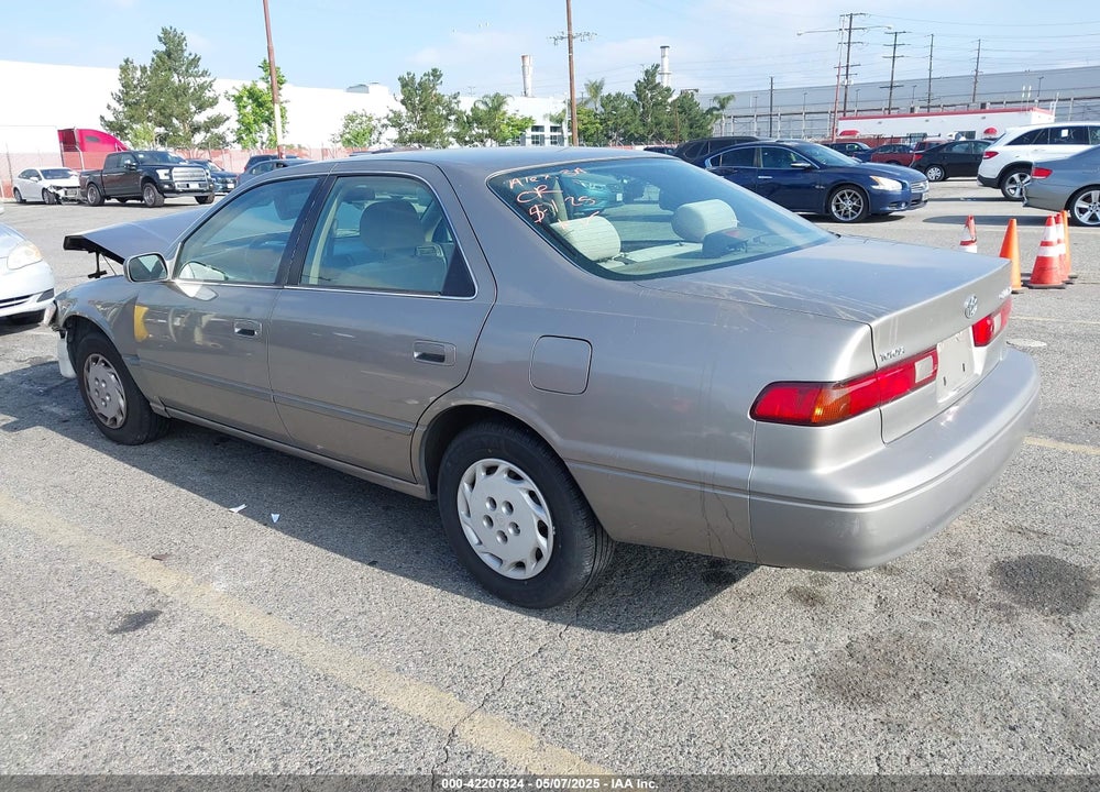 1997 TOYOTA CAMRY LE VIN: 4T1BG22K7VU076986