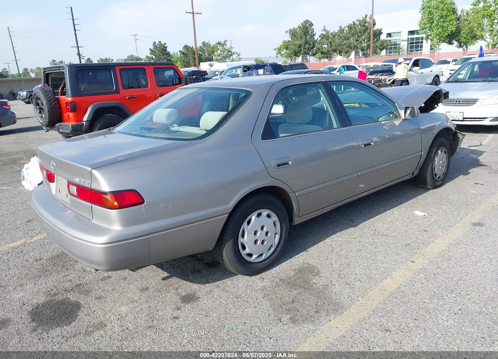 1997 TOYOTA CAMRY LE VIN: 4T1BG22K7VU076986