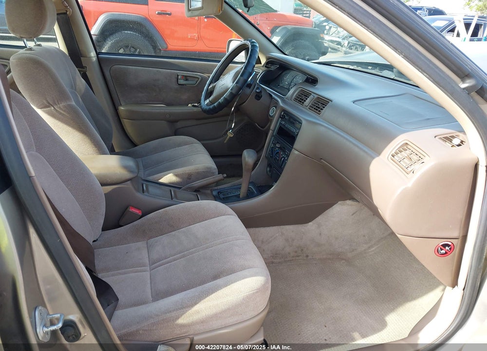 1997 TOYOTA CAMRY LE VIN: 4T1BG22K7VU076986