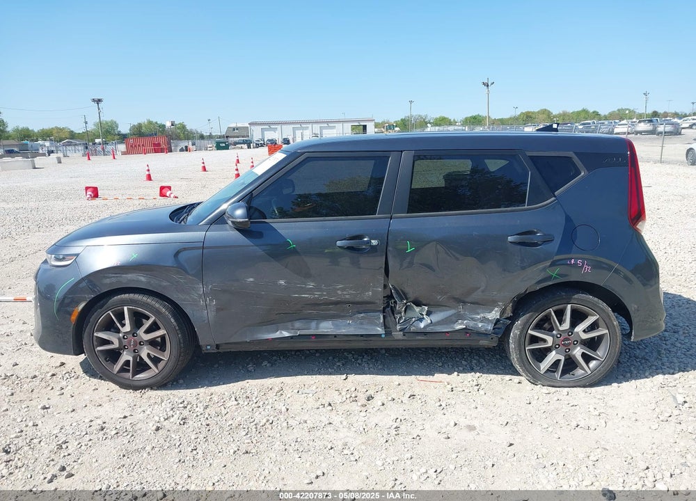 2022 KIA SOUL VIN: KNDJ53AFXN7818652