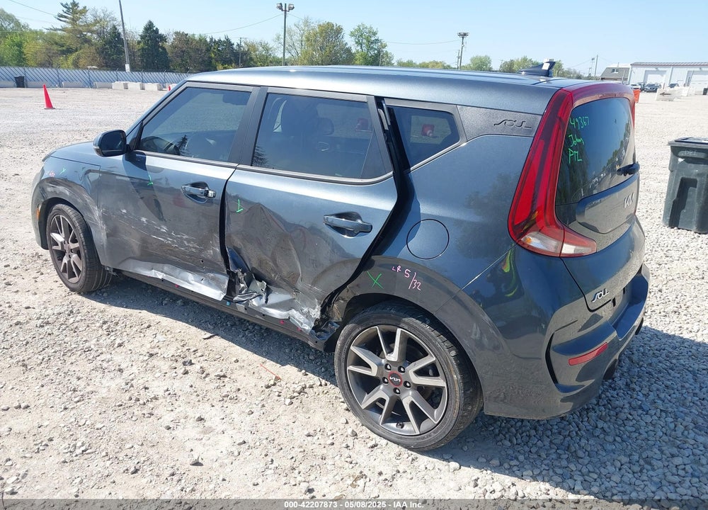 2022 KIA SOUL VIN: KNDJ53AFXN7818652