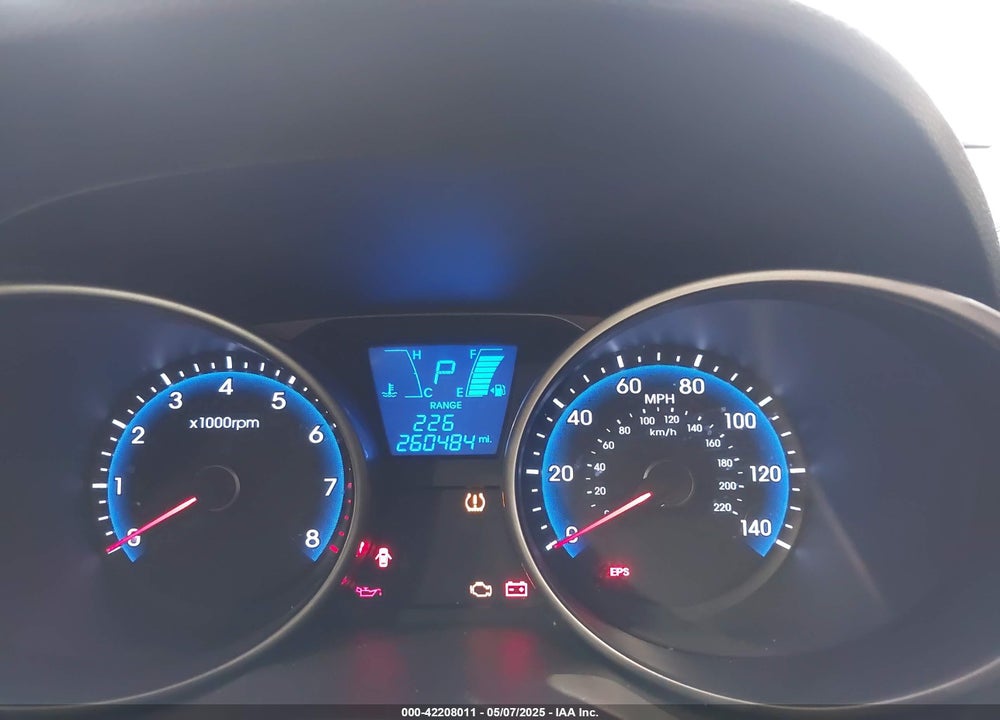 2010 HYUNDAI TUCSON VIN: KM8JU3AC5AU109658