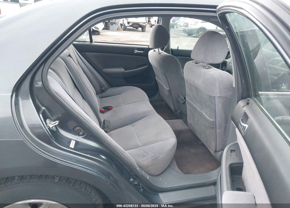 2004 HONDA ACCORD VIN: JHMCM56304C037696