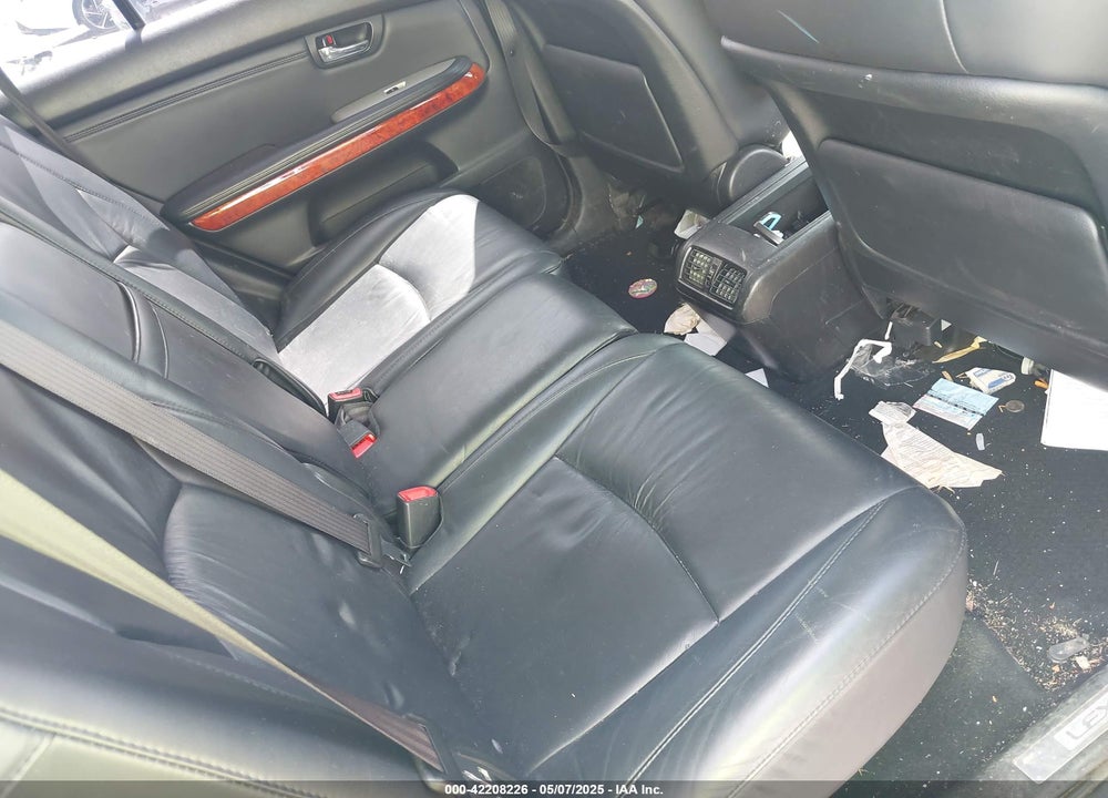2005 LEXUS RX 330 VIN: 2T2HA31U05C056810