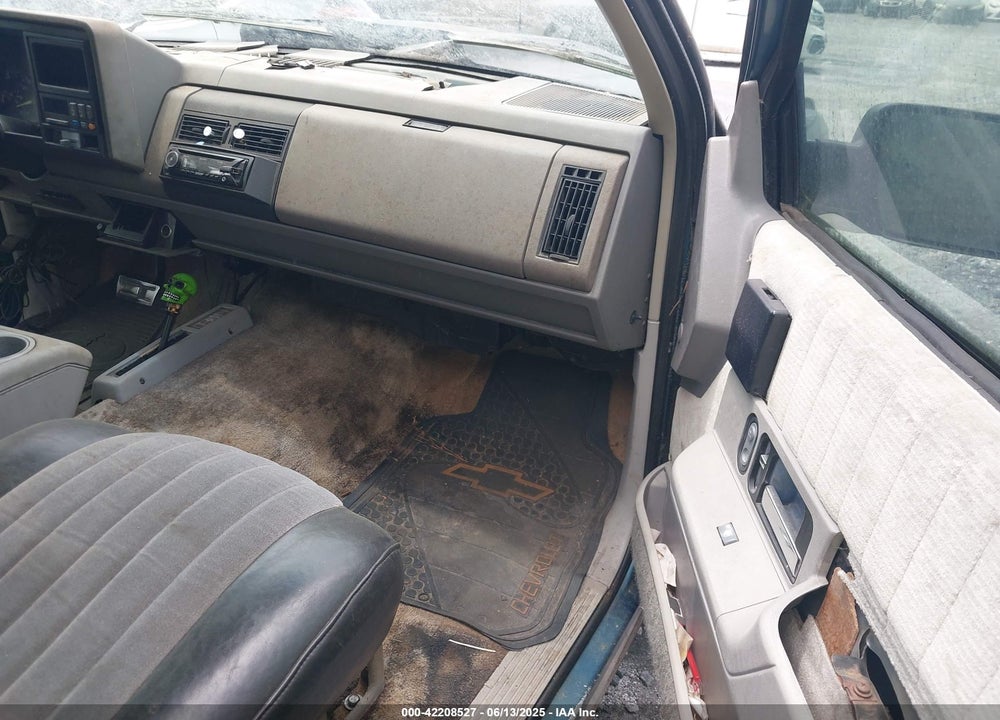 1993 CHEVROLET BLAZER K1500 VIN: 1GNEK18K3PJ362282
