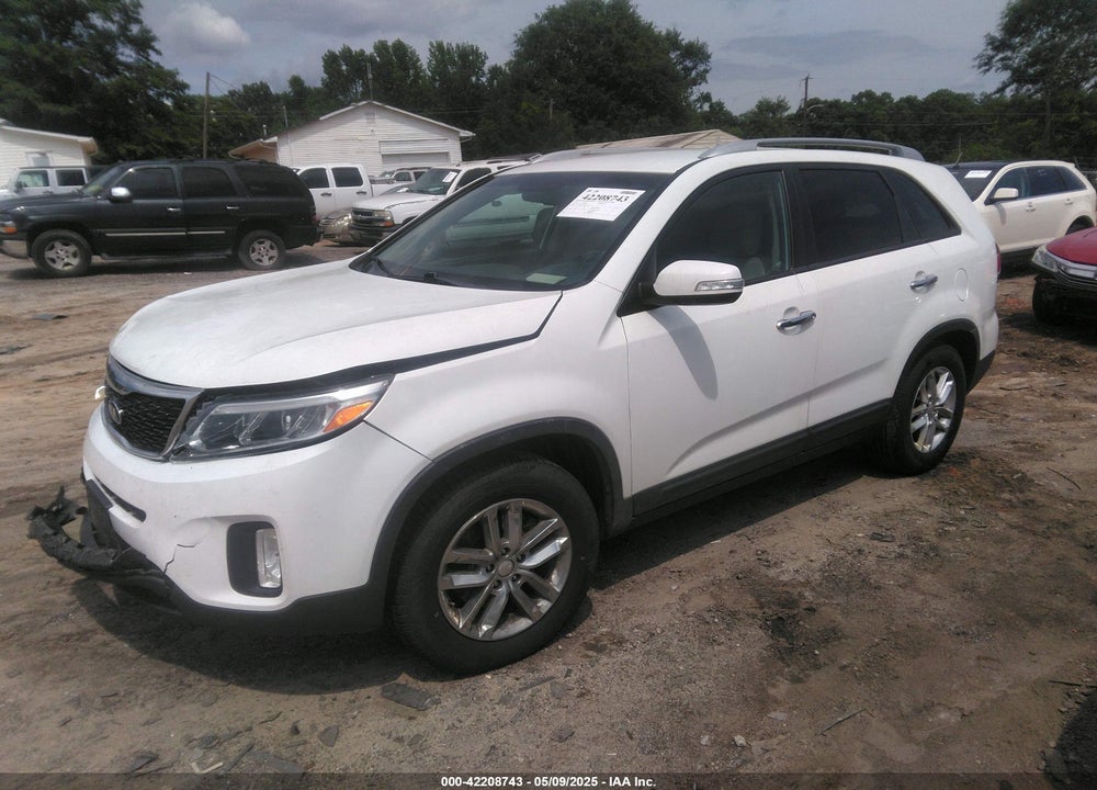 2015 KIA SORENTO VIN: 5XYKT4A69FG575646