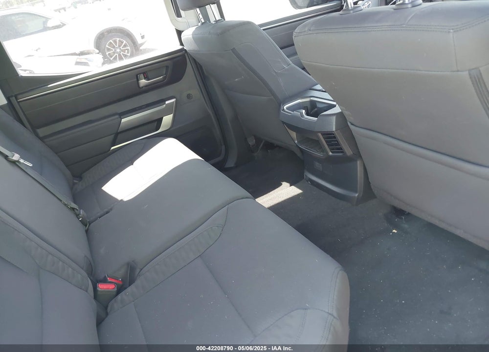 2022 TOYOTA TUNDRA VIN: 5TFLA5DB5NX055173