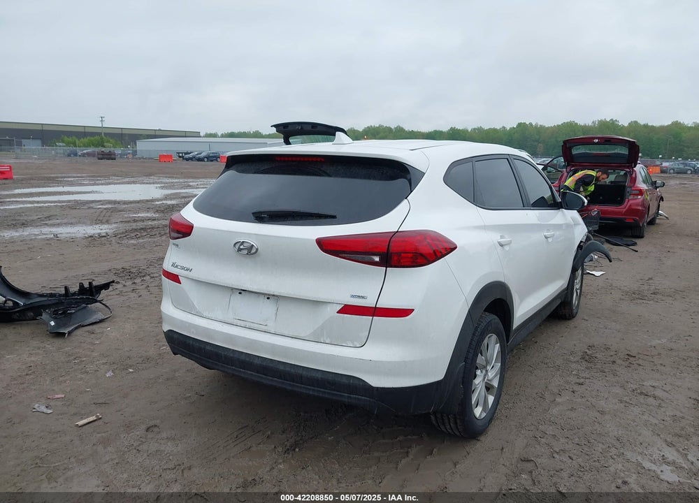 2021 HYUNDAI TUCSON SE VIN: KM8J2CA41MU286484
