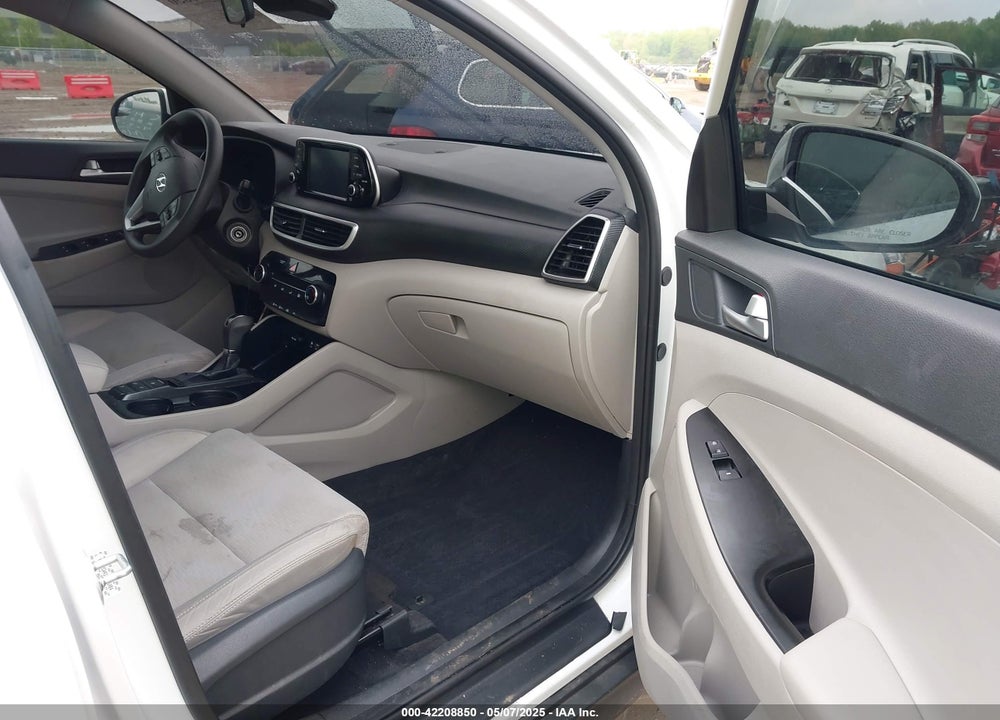 2021 HYUNDAI TUCSON SE VIN: KM8J2CA41MU286484