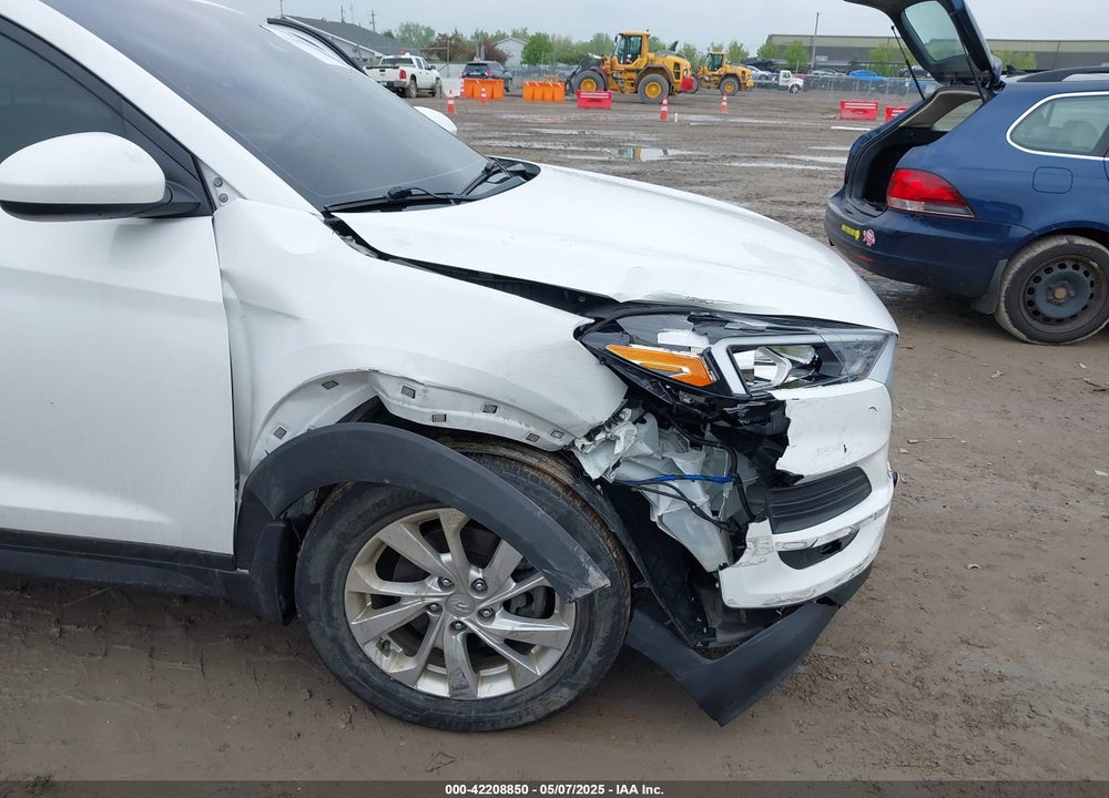 2021 HYUNDAI TUCSON SE VIN: KM8J2CA41MU286484