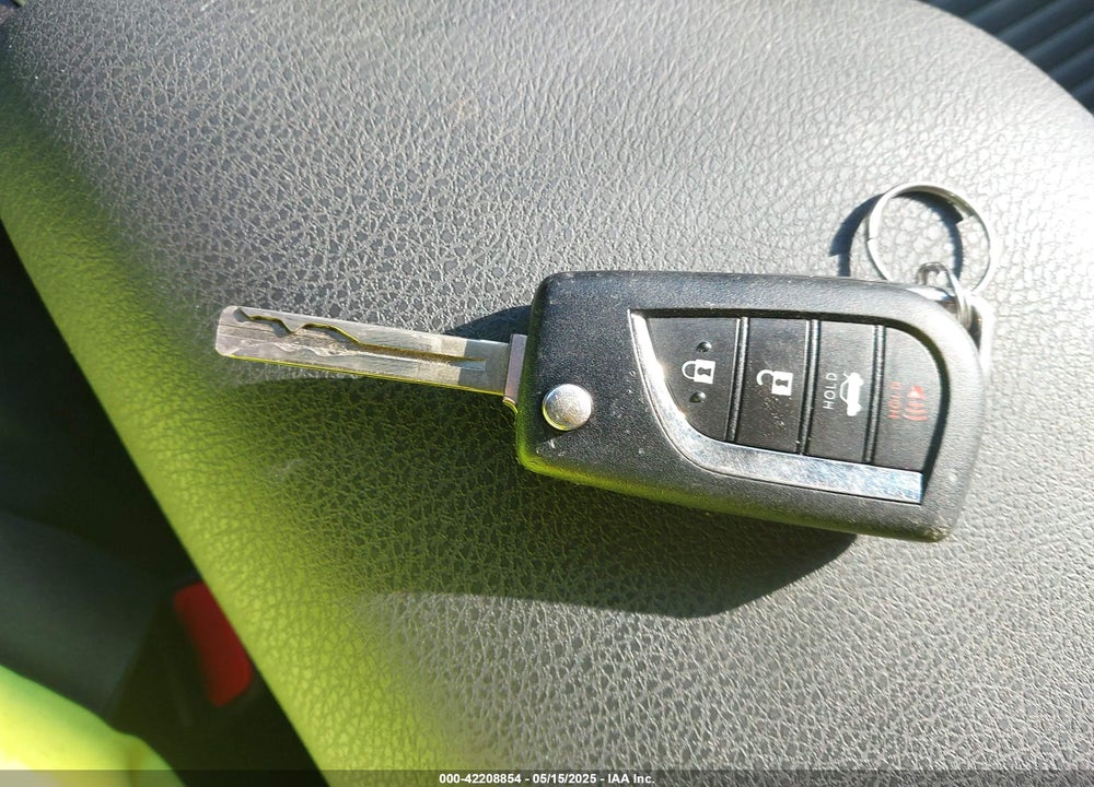 2021 TOYOTA CAMRY SE VIN: 4T1G11AK1MU566132