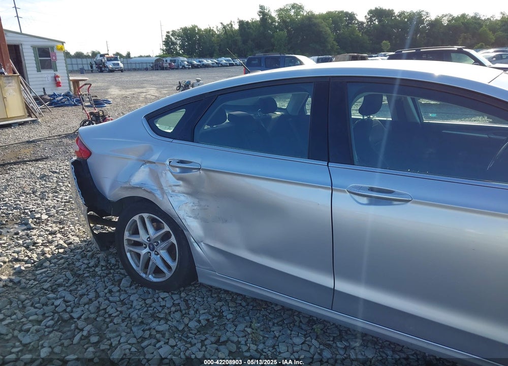 2015 FORD FUSION VIN: 1FA6P0H72F5118768
