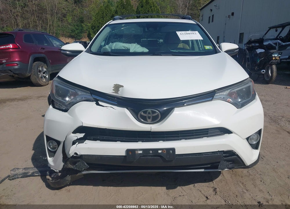 2017 TOYOTA RAV4 VIN: 2T3RFREV8HW647946