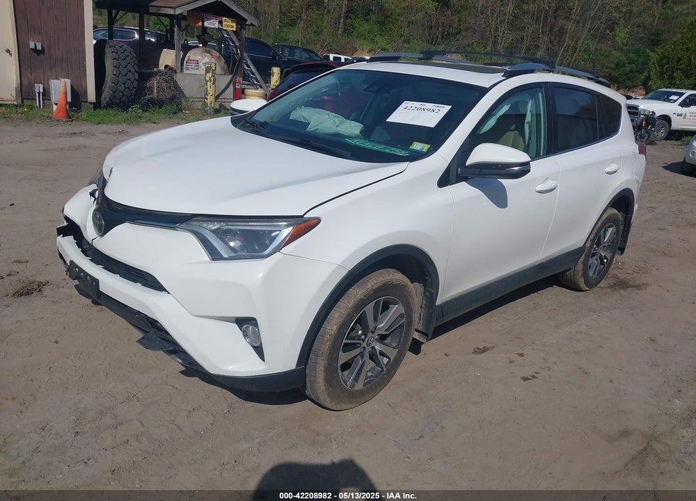 2017 TOYOTA RAV4 VIN: 2T3RFREV8HW647946