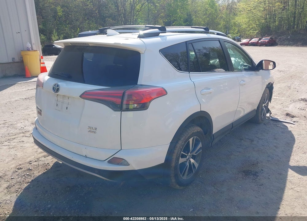 2017 TOYOTA RAV4 VIN: 2T3RFREV8HW647946