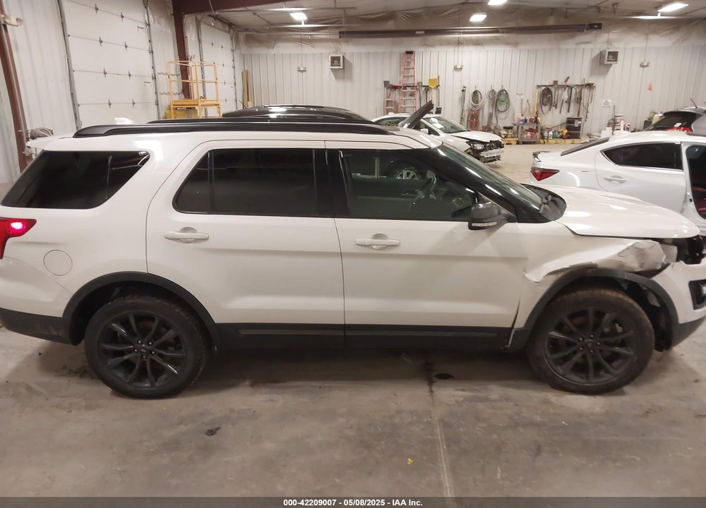 2017 FORD EXPLORER VIN: 1FM5K8D83HGA30672