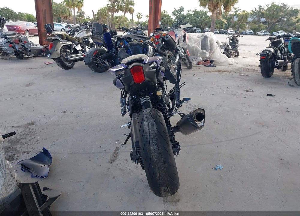 2024 YAMAHA YZFR7 VIN: JYARM38E1RA010004