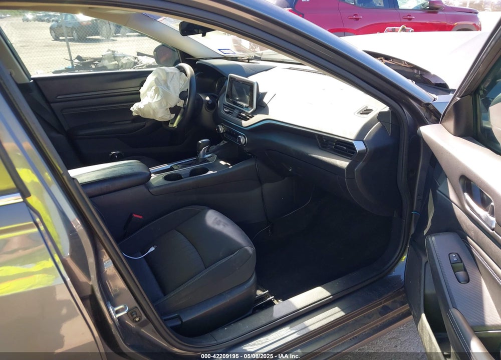 2019 NISSAN ALTIMA VIN: 1N4BL4BV1KN315420
