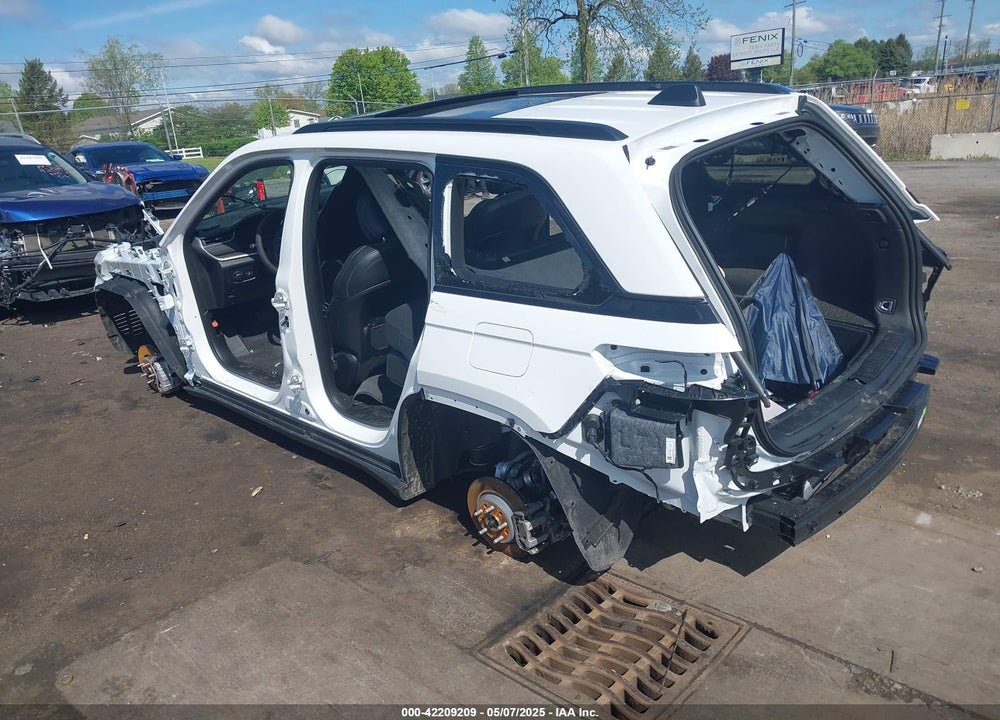 2025 JEEP GRAND CHEROKEE VIN: 1C4RJHBGXSC273106