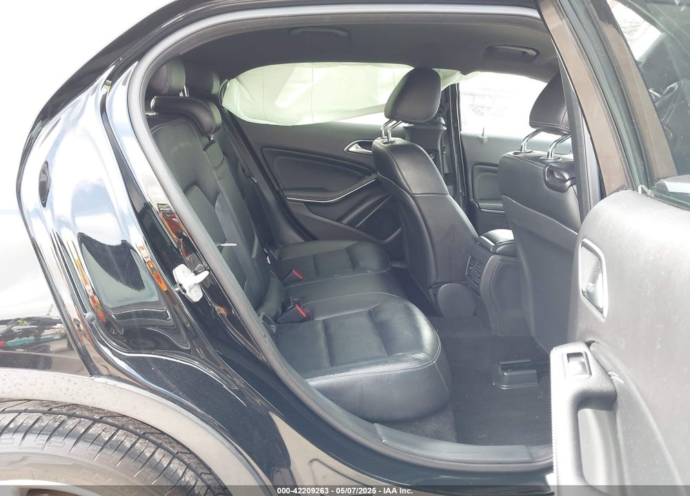 2016 MERCEDES-BENZ GLA 250 4MATIC VIN: WDCTG4GB7GJ226283