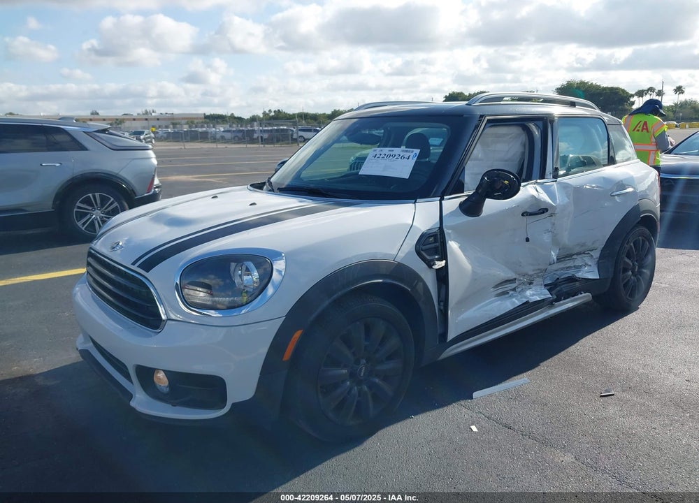 2018 MINI COUNTRYMAN COOPER VIN: WMZYS7C31J3E08117