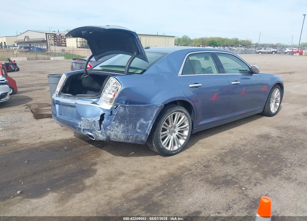 2011 CHRYSLER 300C VIN: 2C3CA6CTXBH579830