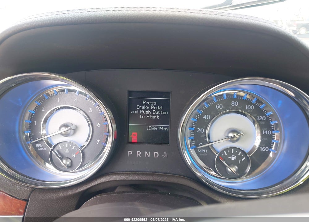 2011 CHRYSLER 300C VIN: 2C3CA6CTXBH579830