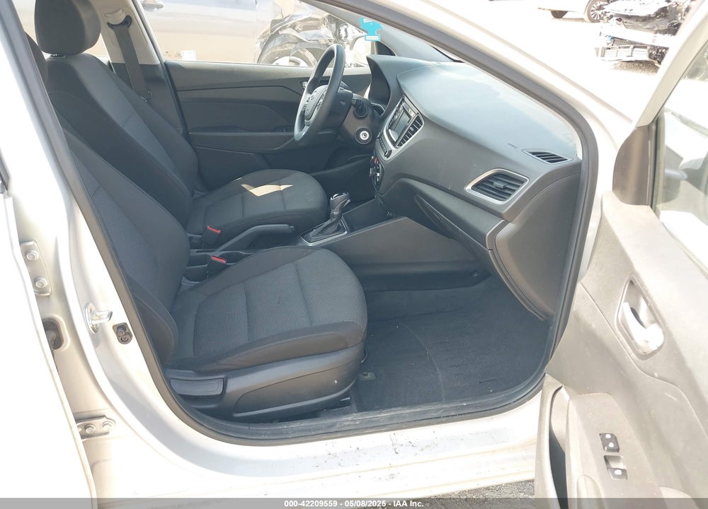 2018 HYUNDAI ACCENT VIN: 3KPC24A35JE013682