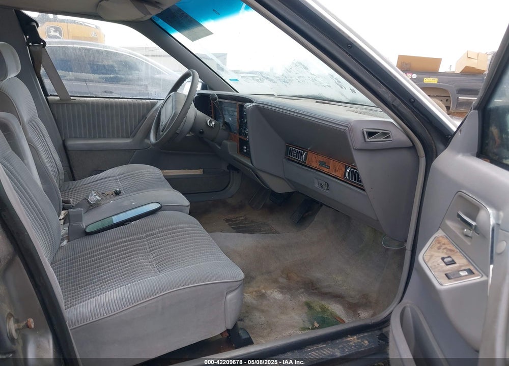 1993 BUICK CENTURY SPECIAL VIN: 1G4AG55N0P6423827