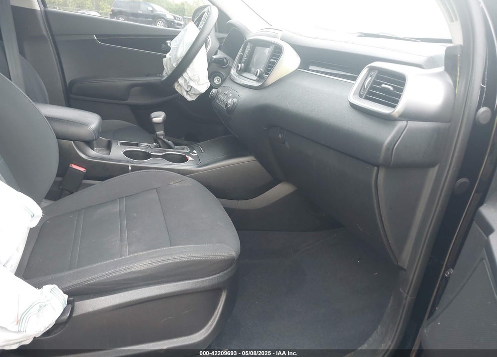2020 KIA SORENTO 2.4L L VIN: 5XYPG4A37LG711638