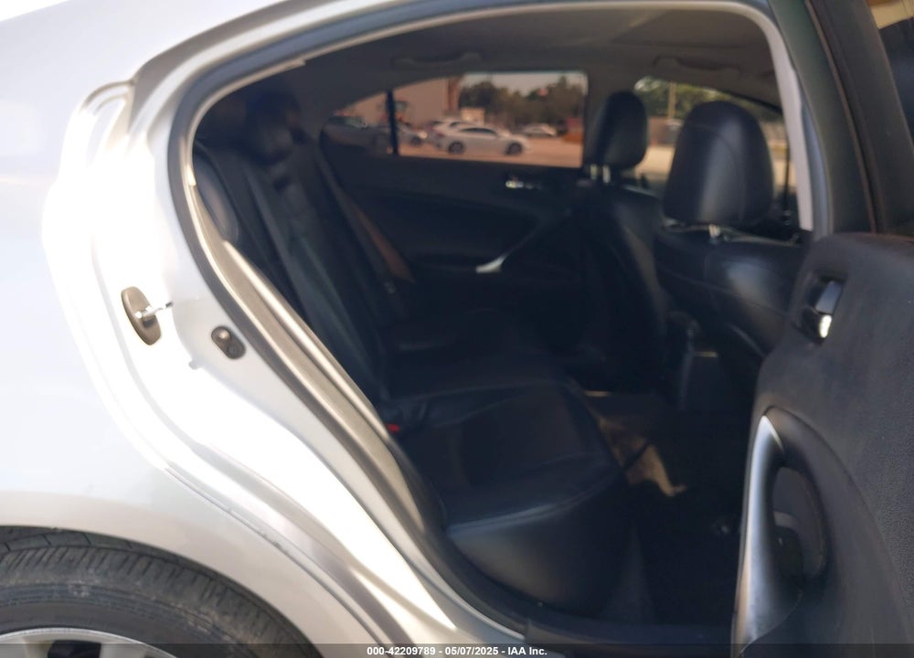 2009 LEXUS IS 250 VIN: JTHCK262192030877