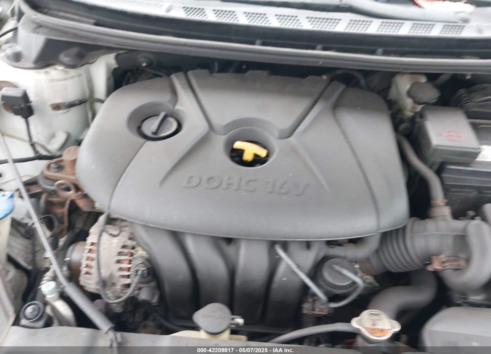 2013 HYUNDAI ELANTRA VIN: KMHDH4AE4DU757280