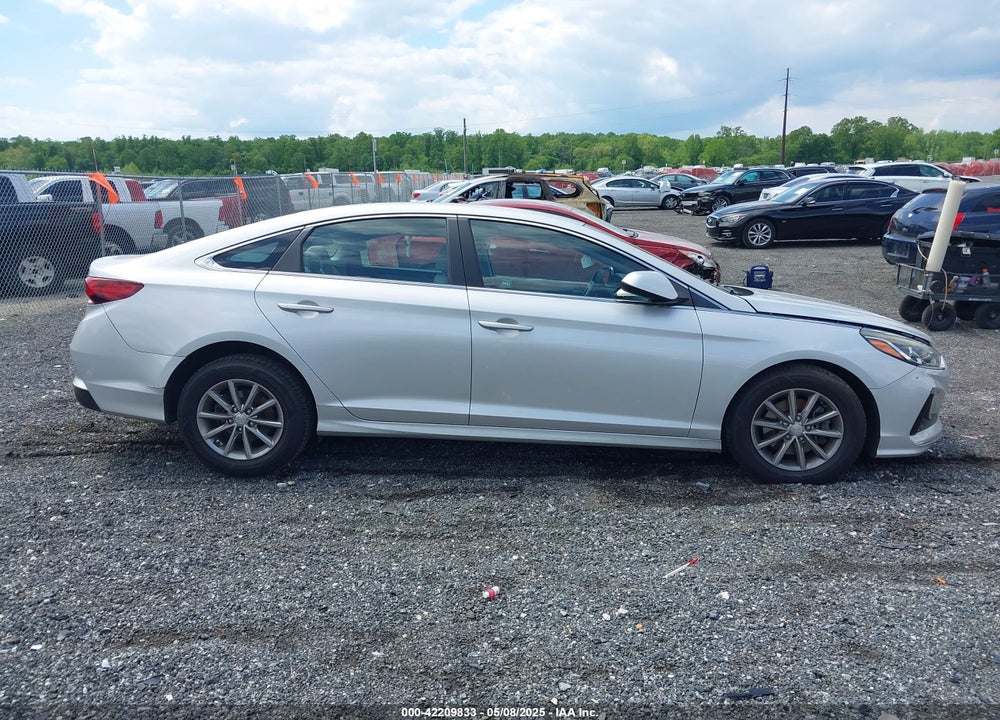 2018 HYUNDAI SONATA SE VIN: 5NPE24AF8JH621811