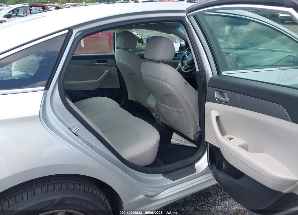 2018 HYUNDAI SONATA SE VIN: 5NPE24AF8JH621811