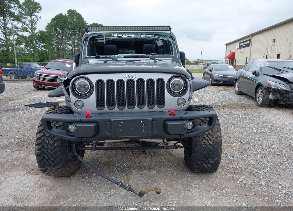 2015 JEEP WRANGLER UNLIMITED SPORT VIN: 1C4BJWDG6FL506083