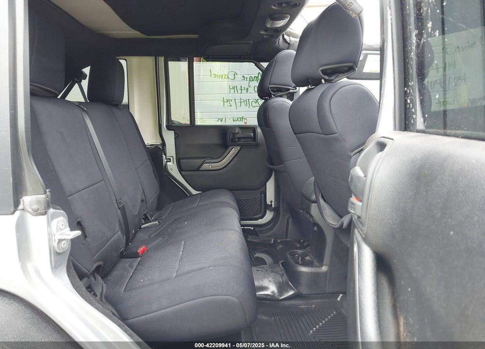 2015 JEEP WRANGLER UNLIMITED SPORT VIN: 1C4BJWDG6FL506083
